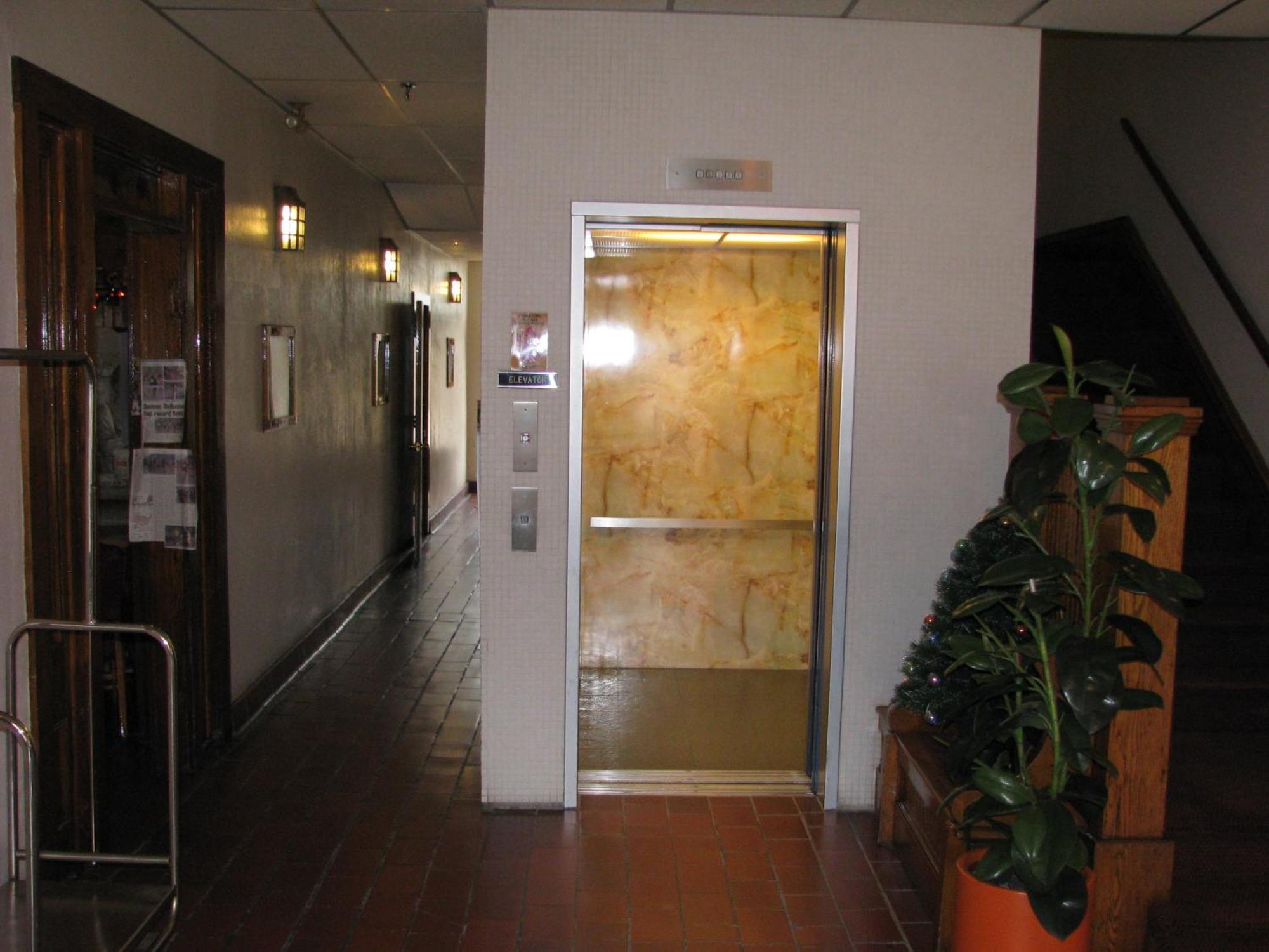 Old National Hotel 배스 외부 사진